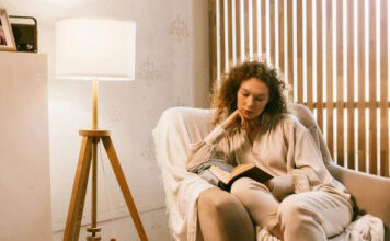 ไอเดียแต่งมุมอ่านหนังสือสบายๆ ให้บ้านน่าอยู่และมีสไตล์ ไอเดียแต่งมุมอ่านหนังสือสบายๆ