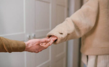 เลิกคบกันดีๆ ไม่ทำร้ายใคร เทคนิคยุติความสัมพันธ์อย่างมีสติ เลิกคบกันดีๆ ไม่ทำร้ายใคร