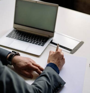 จัดการชีวิตหลังเลิกงานอย่างมีคุณค่า ด้วย Me Time ง่ายๆ จัดการเวลาส่วนตัว (Me Time) หลังเลิกงานอย่างไรดี