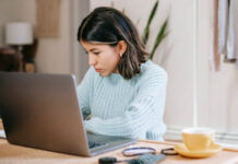 จัดการความเครียด จากการทำงานแบบ Work From Home (WFH) จัดการความเครียด จากการทำงานแบบ Work From Home (WFH)