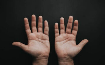 เคล็ดลับดูลายมือเศรษฐี มีโชคลาภลอย สังเกตอย่างไรให้ดูเป็น ลายมือเศรษฐี